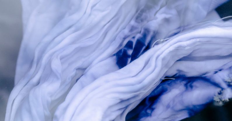 Techniques - Crumpled wet cotton fabric with shibori ornament